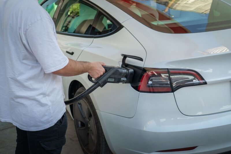 Guía completa para la instalación de puntos de recarga eléctrica