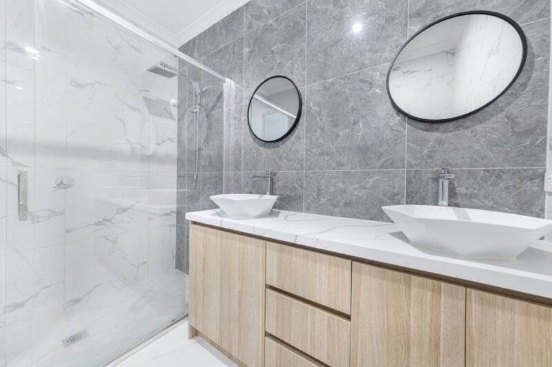¿Cuánto cuesta reformar un baño? Guía completa de precios y factores a considerar