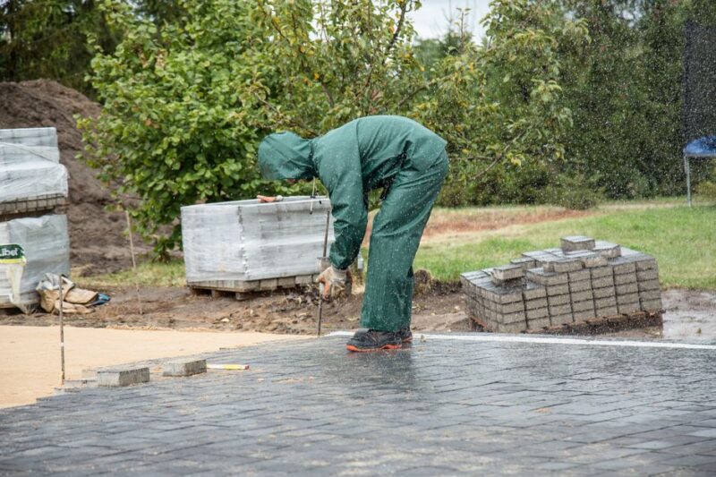 Choosing the Right Asphalt Paving Contractor for Your Project