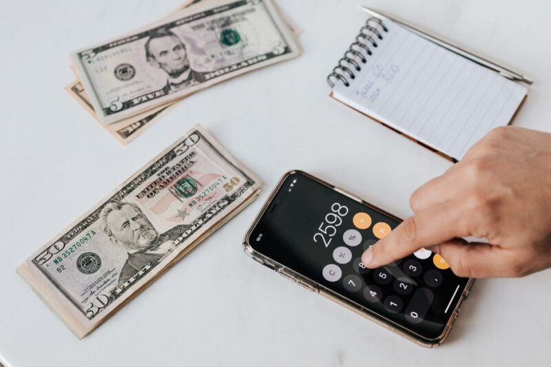 Maximizing Efficiency Through Payroll Outsourcing