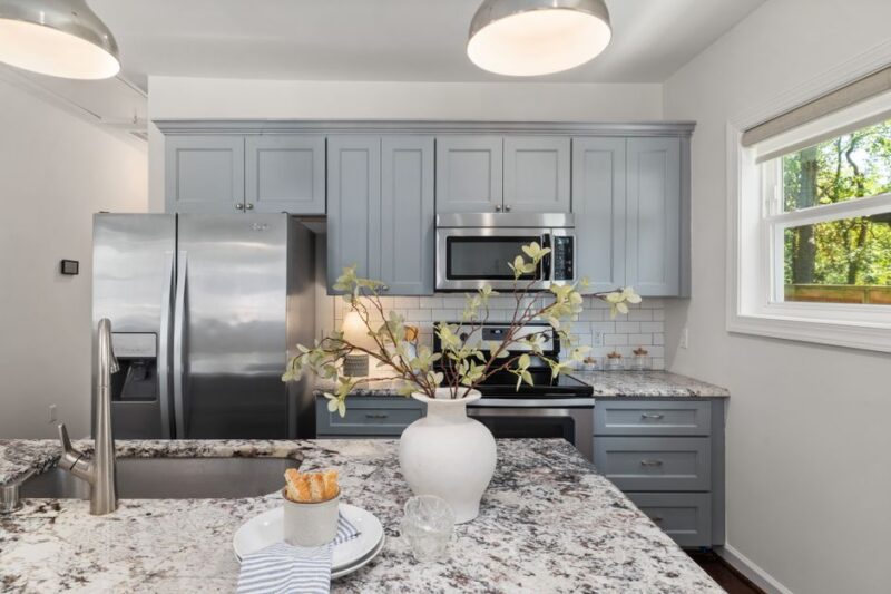 Transforming Spaces: The Art of Home Staging Services